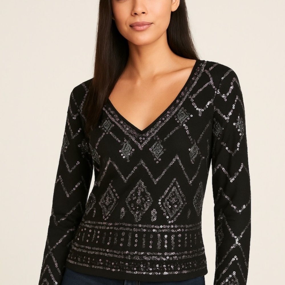 🌟HP🌟EXPRESS Sequined Bell Sleeved Blouse